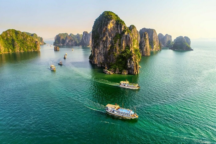 Ha Long Bay (Vietnam)